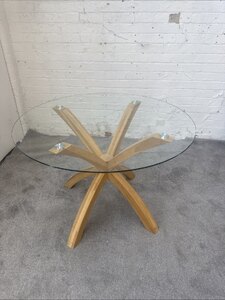 Ex-Display Oak Glass Topped Dining Table
