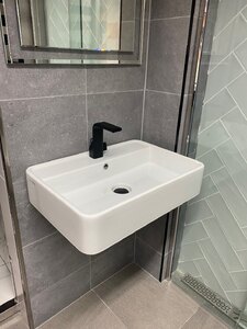 Ex-Display Flaminia Miniwash Basin 60cm x 42cm Wall Hung White with Matt Black Noke Tap