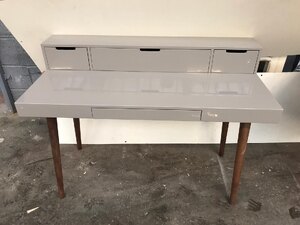 Dwell Grey High Gloss Dressing Table With Wooden Legs Ex-Display