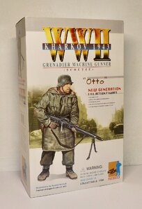 Ex-Display Dragon 1/6 Scale WWII German Otto Grenadier Machine Gunner Action Figure