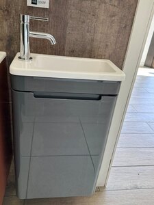 Ex-Display Wall Hung Washbasin Vanity Unit & Tap