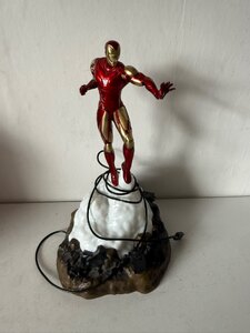 Marvel Iron Man Diorama Light 31cm USB Powered Ex-Display