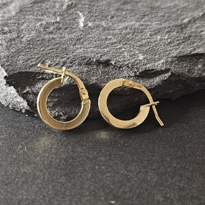 Ex-Display 9ct Yellow Gold Small Hoop Earrings, Stamped 375 – Classic Design