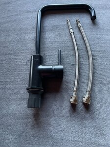 1810 Cascata Square Black Kitchen Tap (Ex-Display)