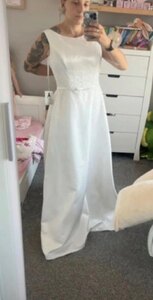 Ex-Display bluebell wedding dress, ivory satin, size 12