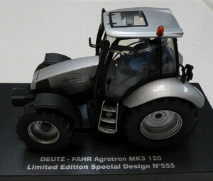 Model Tractor Deutz-Fahr Agrotron Mk3 120 No555 1:32 by Universal Hobbies (Ex-Display)
