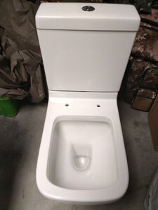 Ex-Display Close Coupled Toilet Pan and Cistern